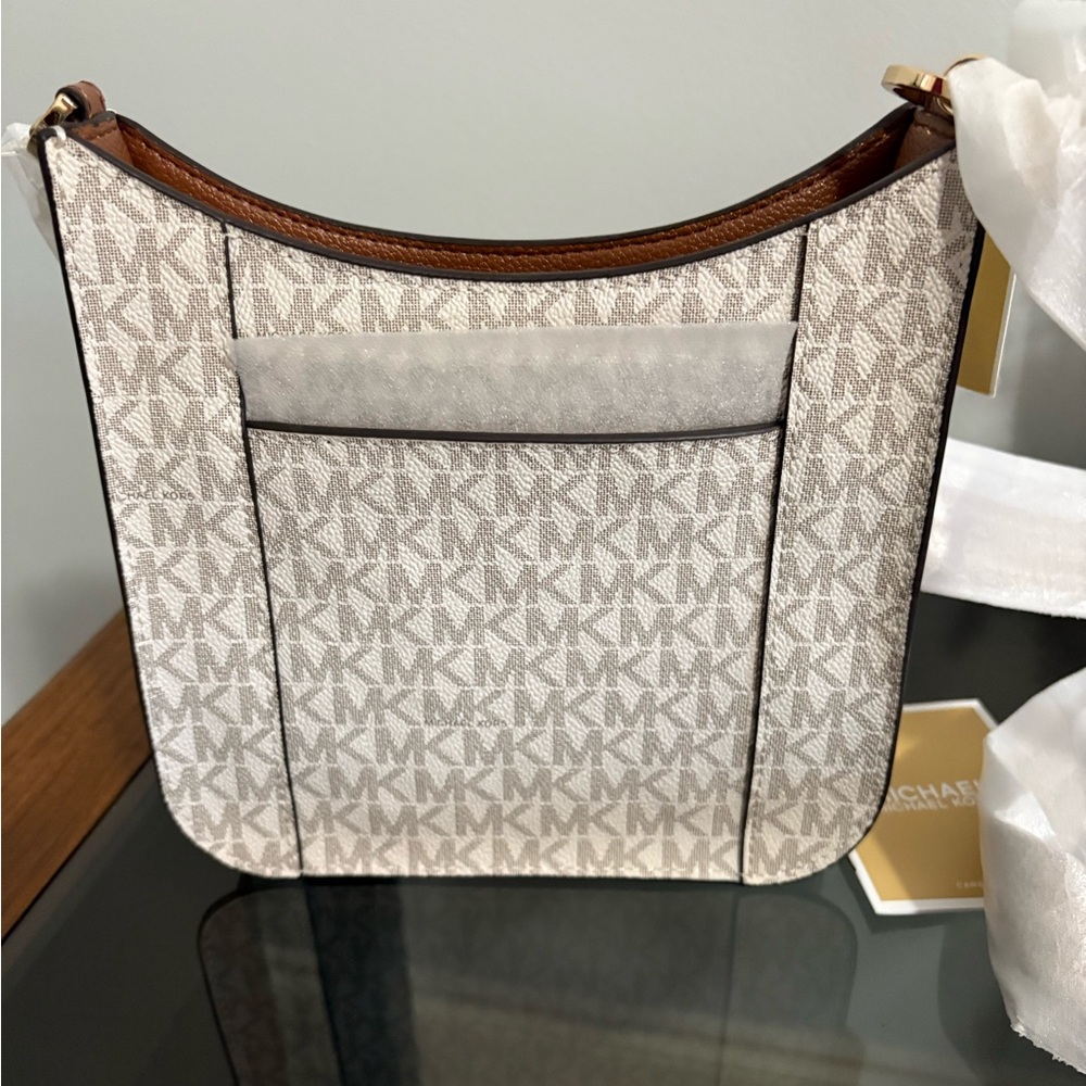 Michael Kors Briley Messenger Bag - NWT - Picture 2 of 5